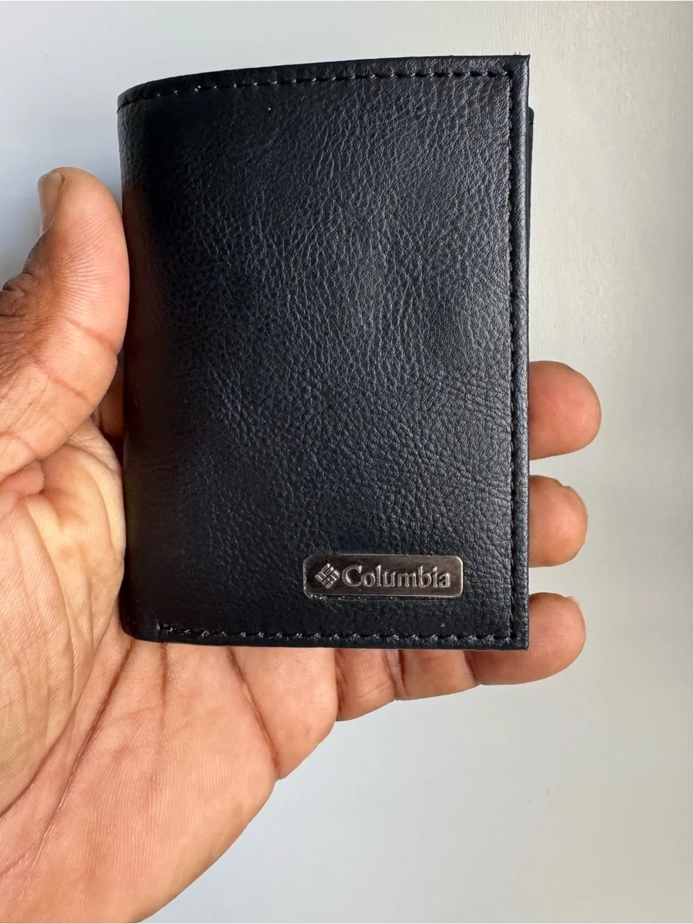 Columbia Men's Trifold Leather ID Window Wallet Black